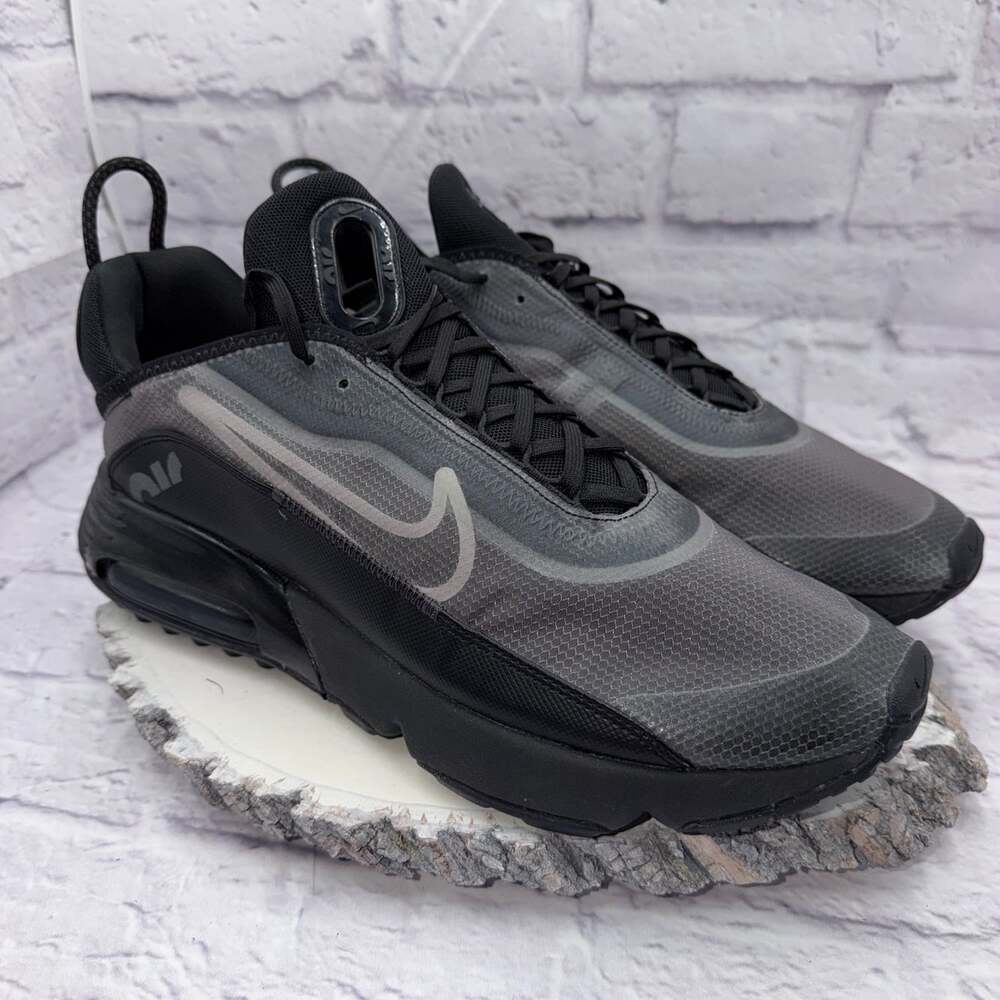 Nike Air Max 2090 Mens Size 13 Black Wolf Gray Athletic Running Shoes Sneakers